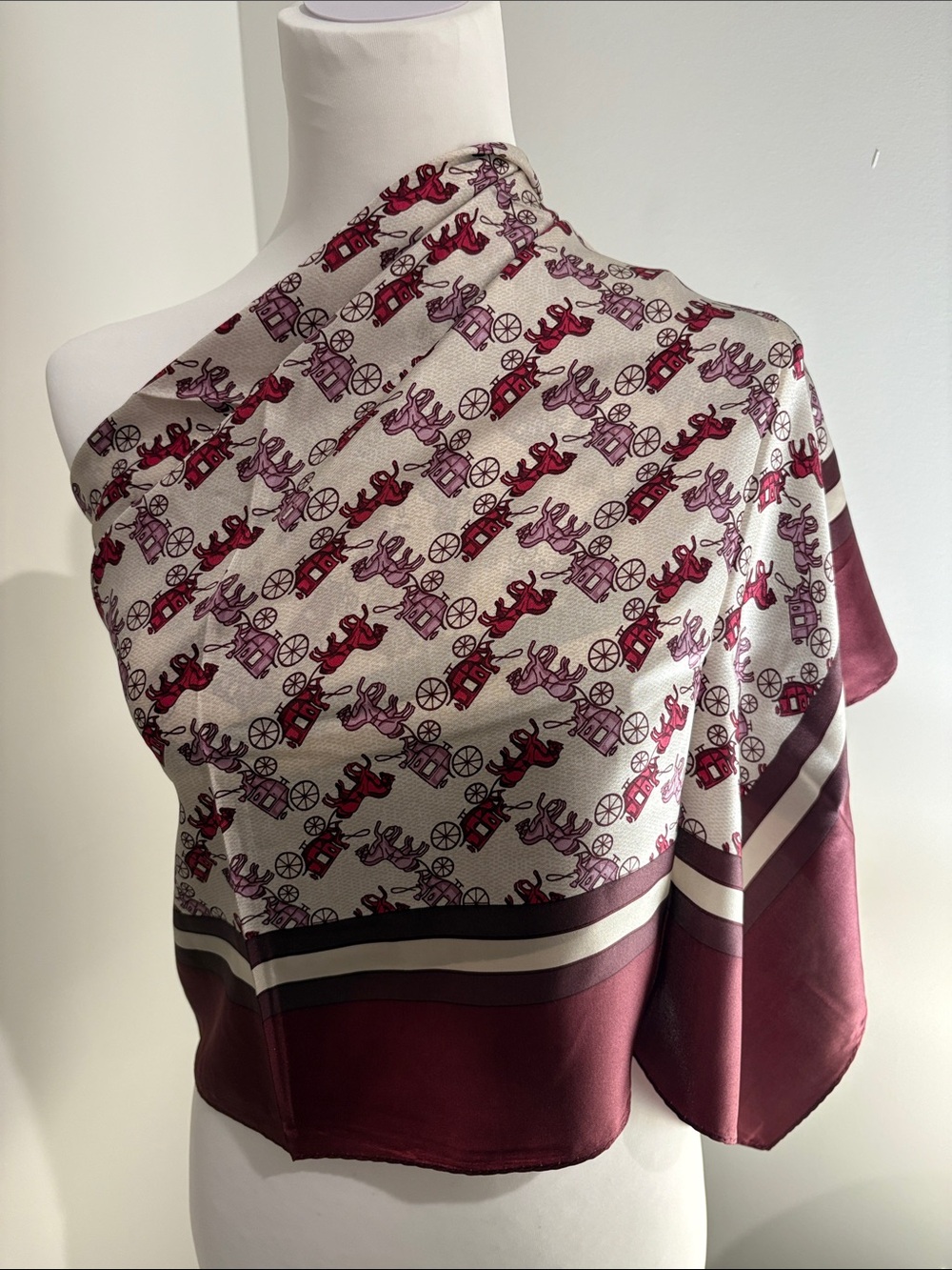 NEW COACH Limited Edition Horse & Carriage Print 100% Silk Square Scarf